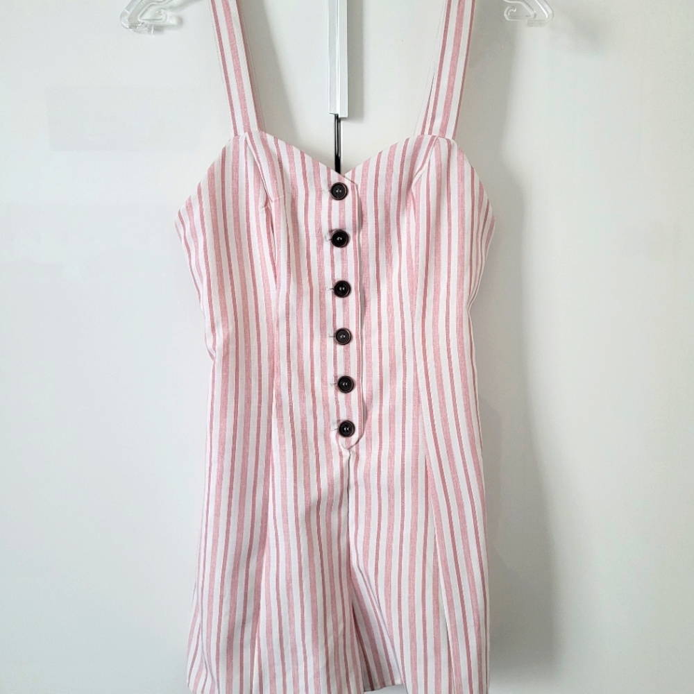 🎀Pink and White Romper